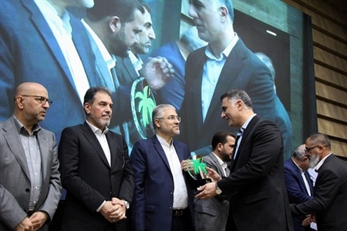 در دومین بزرگداشت روز ملی خرما در اهواز صورت گرفت: تجلیل از مدیر عامل شرکت شهرک های صنعتی خوزستان