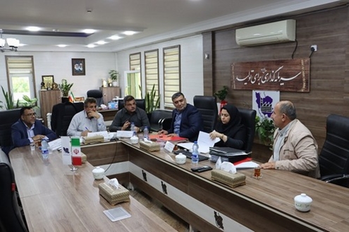 در دوازدهمین جلسه‌ی تعیین تکلیف اراضی عنوان شد: رسیدگی به 44 پرونده‌ی بلااقدام در شهرک‌های صنعتی خوزستان + عکس