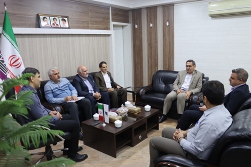   در دیدار مدیر کل مخابرات با مدیر عامل شرکت شهرک‌های صنعتی خوزستان تاکید شد: رسالت و اولویت اول حمایت از صنایع کوچک