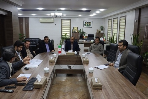 در دیدار معاون امور صنعت سازمان پدافند غیر عامل کشور  با مدیر عامل شرکت شهرک‌های صنعتی خوزستان عنوان شد: با تمام توان در کنار واحدهای صنعتی